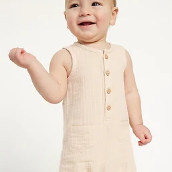 Sleeveless Henley one piece romper bundle lot size 6-12 months - Picture 2 of 9